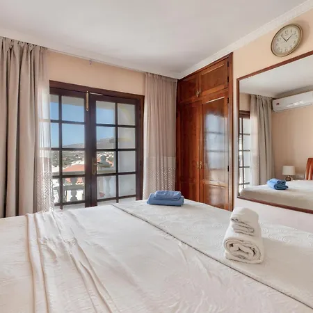Americas 2 Bedroom Apartment Costa Adeje (Tenerife)